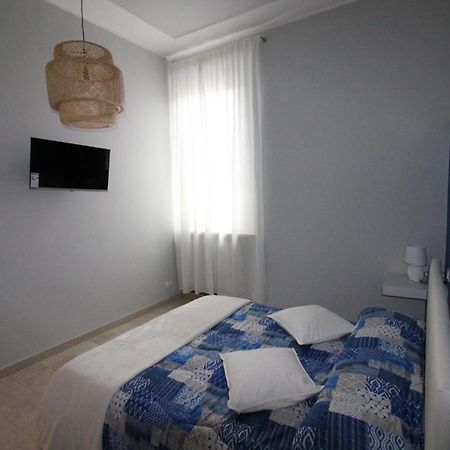 Ad Astra Rooms Равена Екстериор снимка