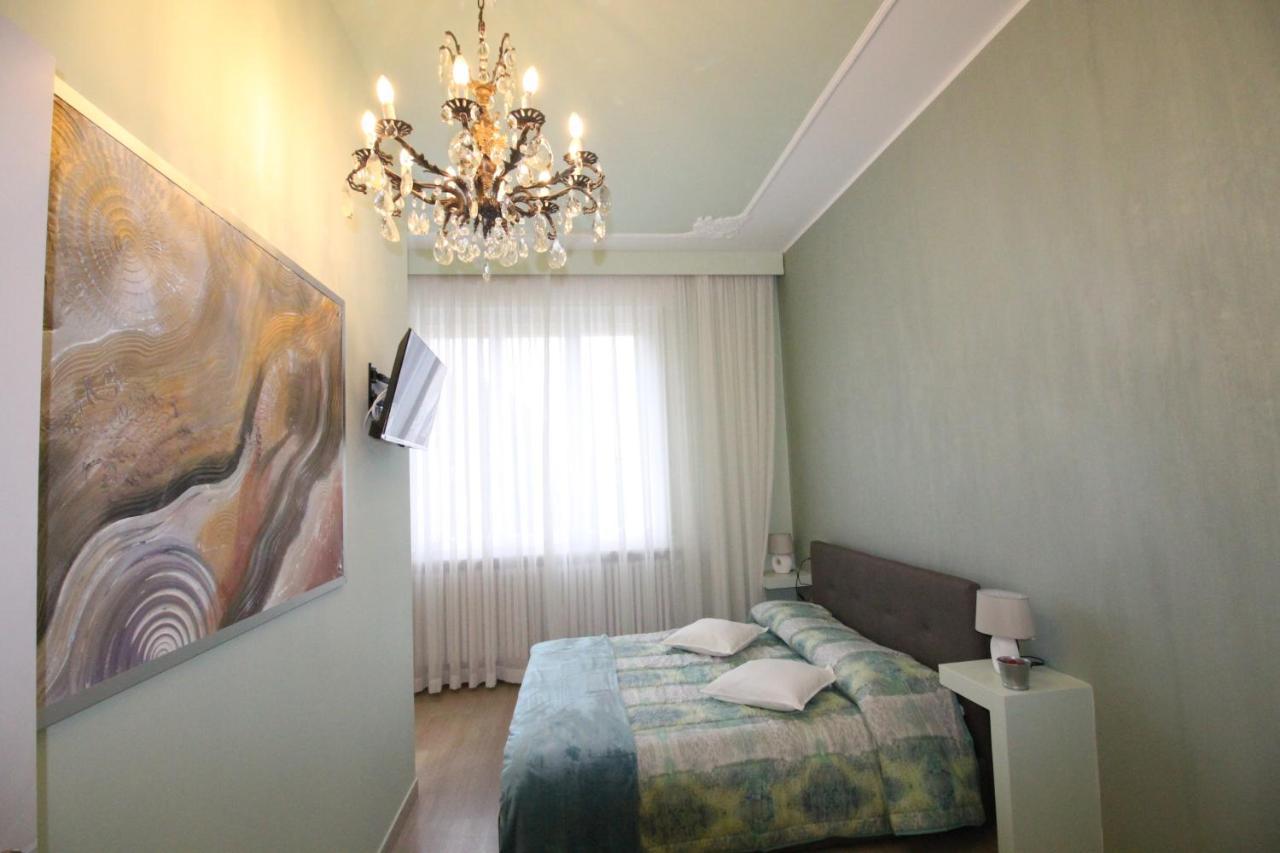 Ad Astra Rooms Равена Екстериор снимка