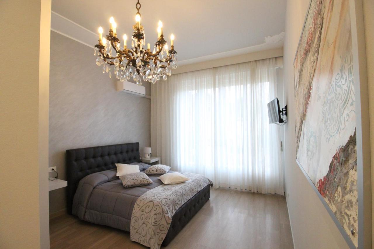 Ad Astra Rooms Равена Екстериор снимка