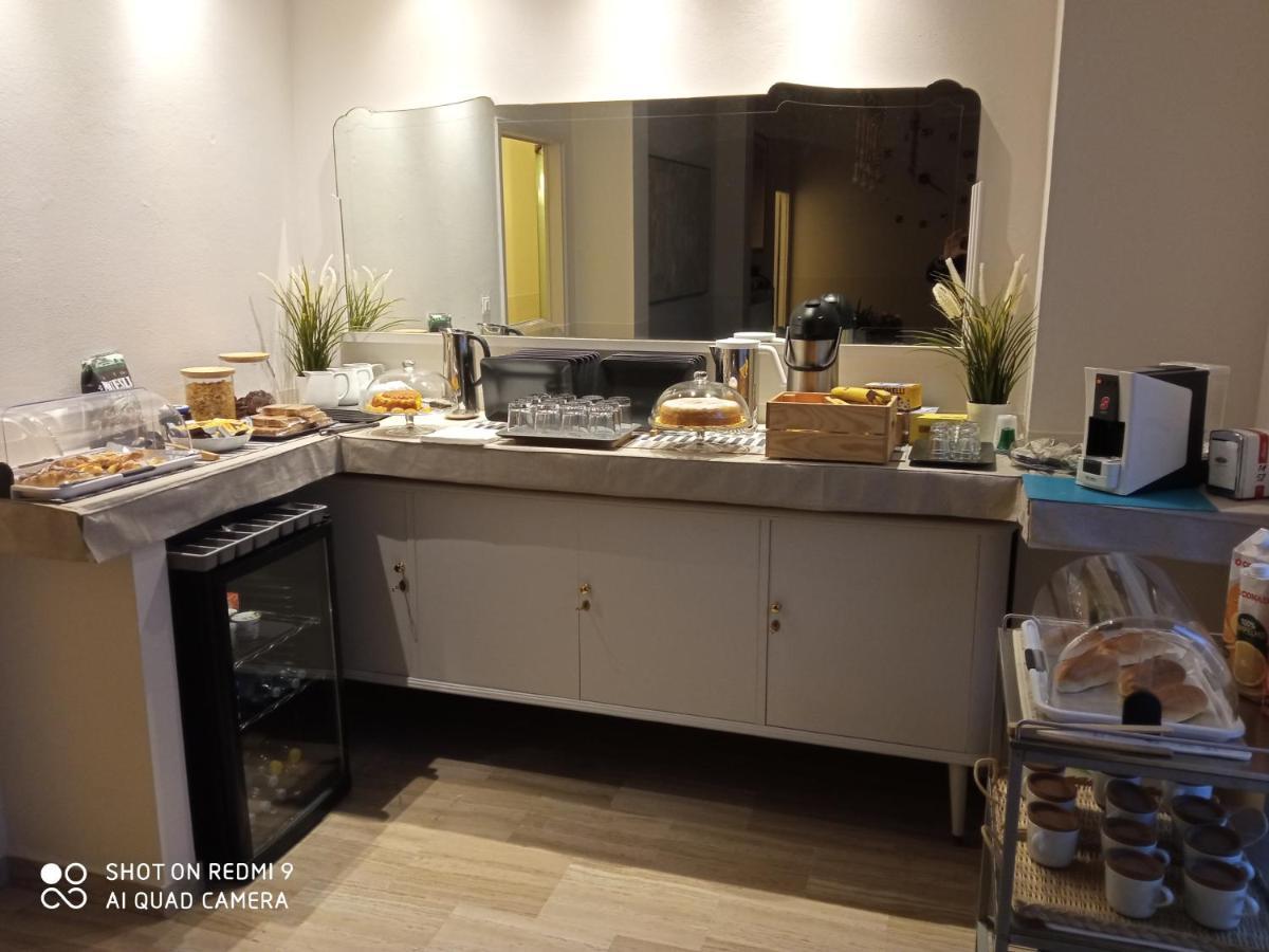 Ad Astra Rooms Равена Екстериор снимка