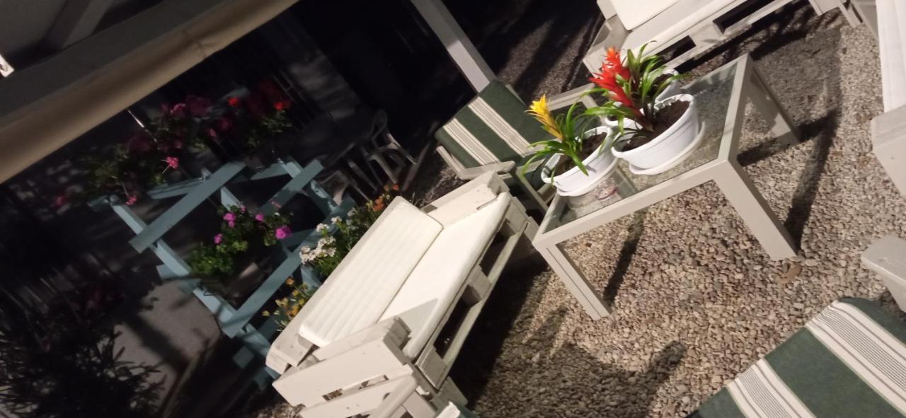 Ad Astra Rooms Равена Екстериор снимка