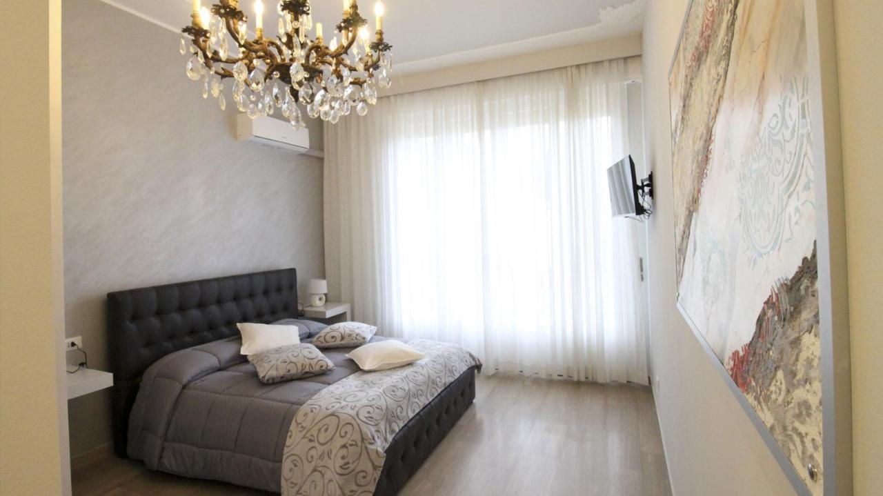 Ad Astra Rooms Равена Екстериор снимка