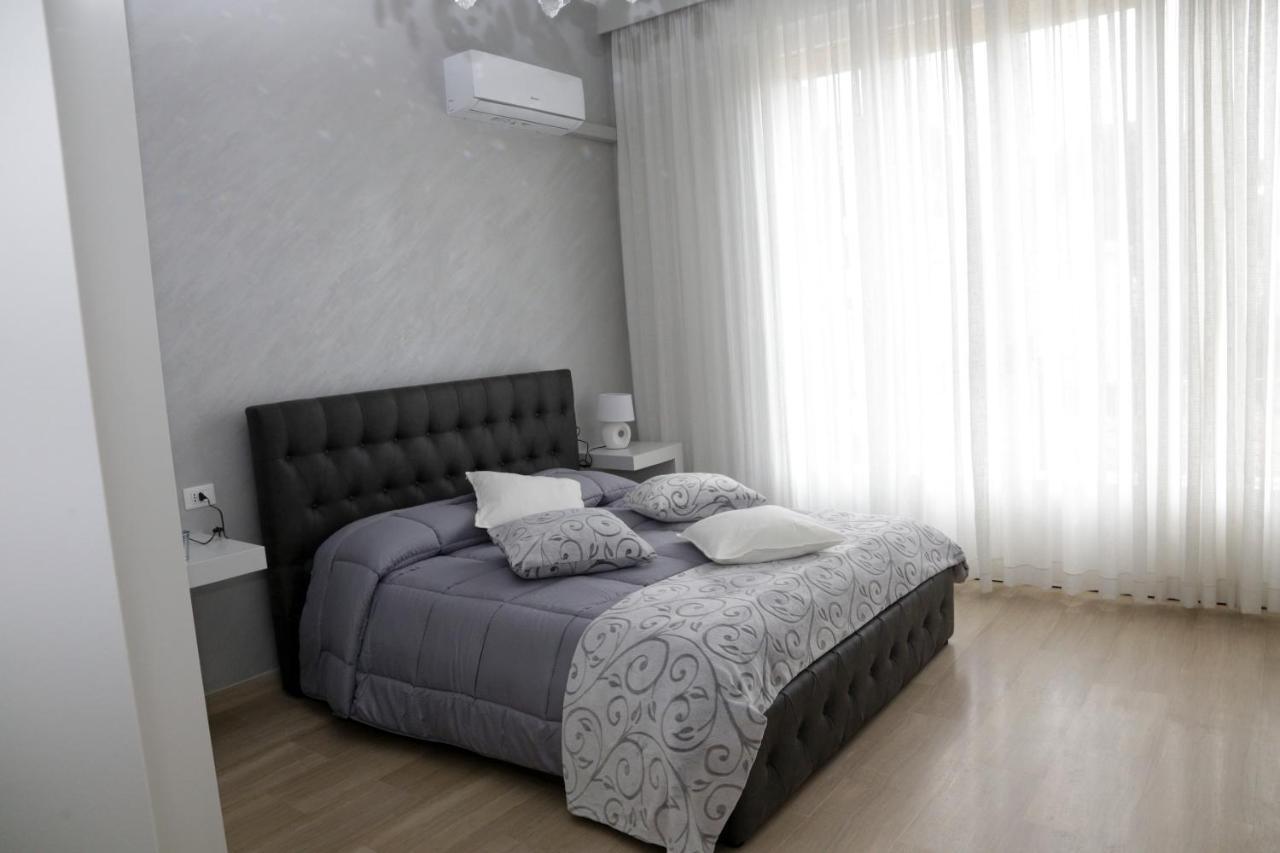 Ad Astra Rooms Равена Екстериор снимка